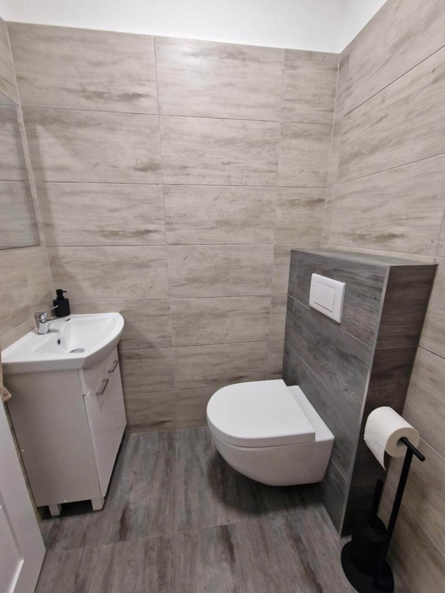 Apartman Anezka 3 S Virivou Vanou Їчін Екстер'єр фото